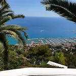 Panoramica Μεντόν