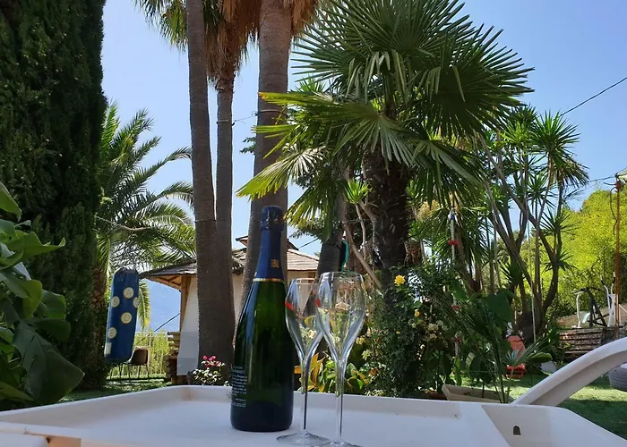 Panoramica アパート マントン